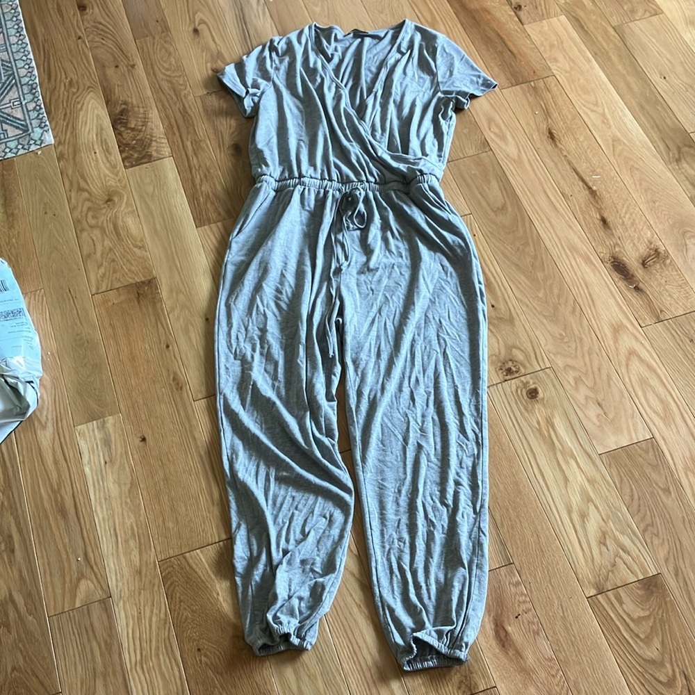 Heather Gray Casual Jumpsuit with Elastic Cuffs